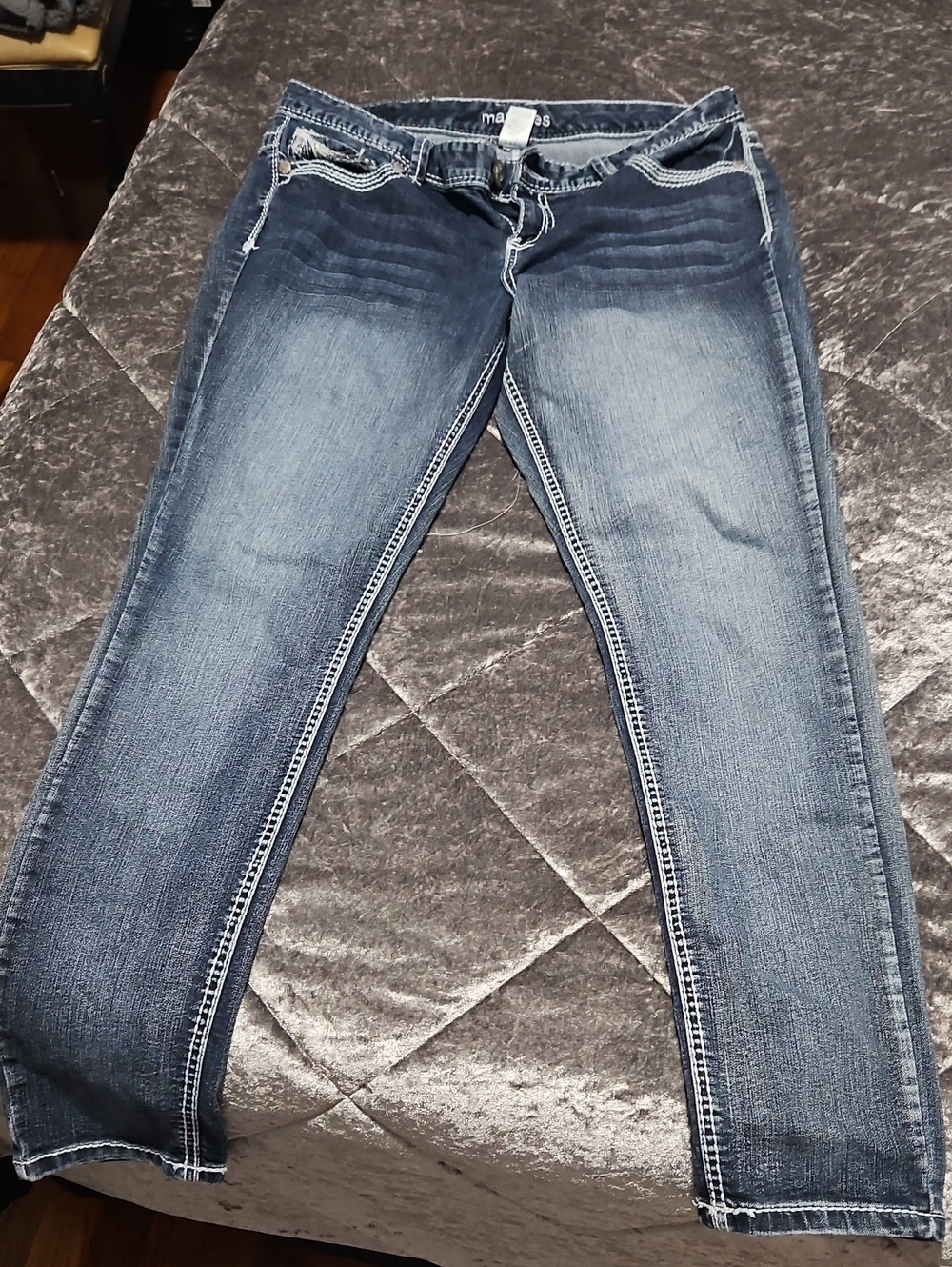 Maurices Women's Dark Blue Skinny Jeans with Faded Front